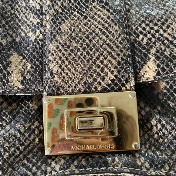 Michael kors snake chain crossbody bag - Picture 4 of 4